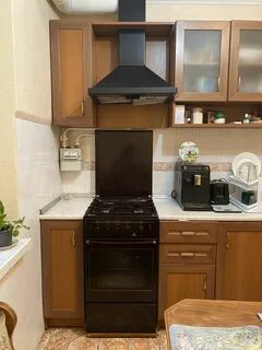 Вешать вытяжку плитой