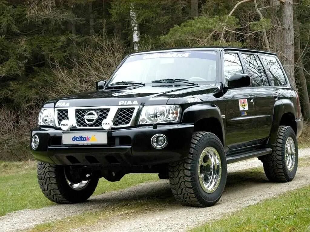 Patrol характеристики. Ниссан Патрол y61. Ниссан Патрол 61. Nissan Patrol y61 2007.