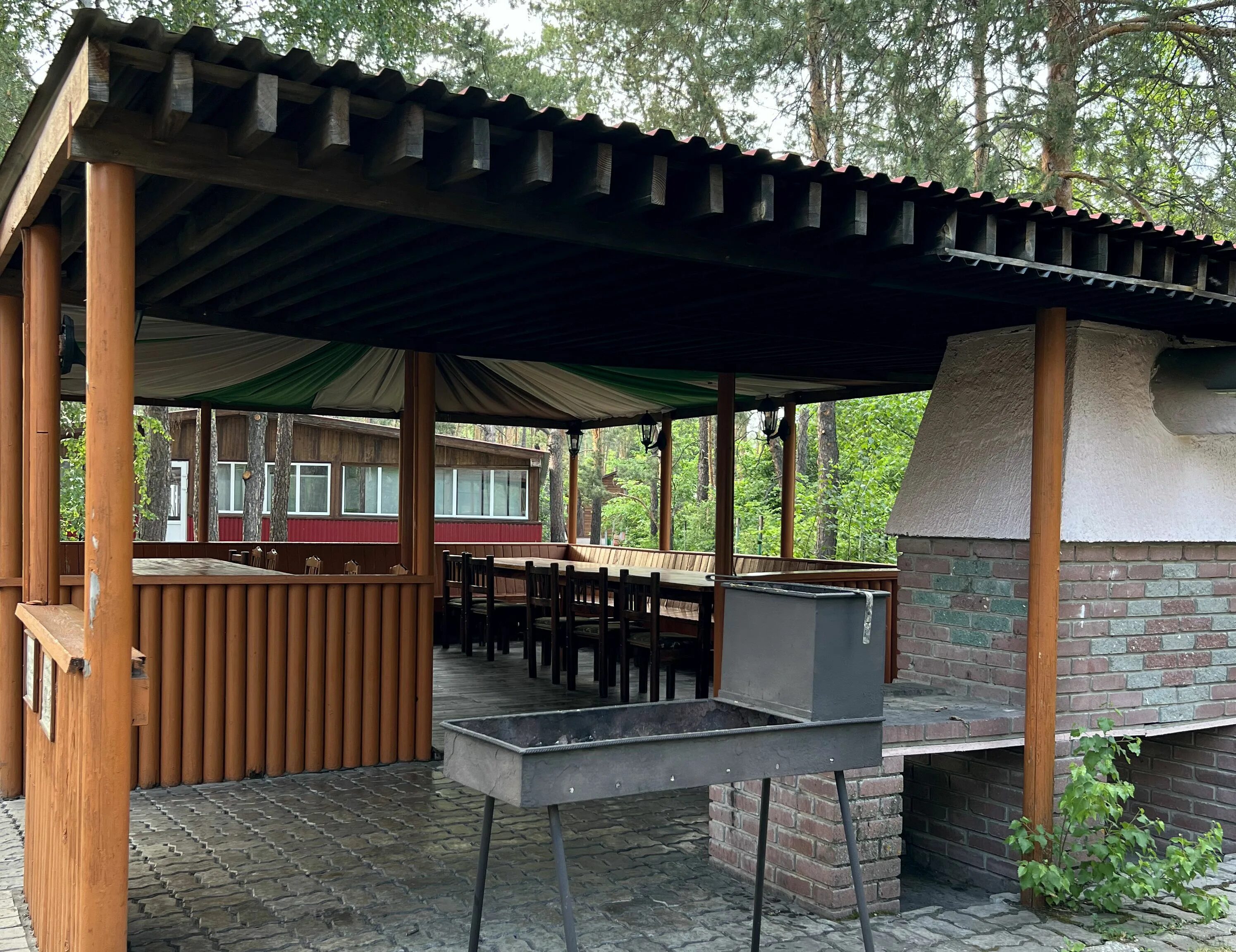 беседка металлическая. ильдорф нижний новгород свадьба. беседки на набережной гребного канала нижний новгород. мангал элит с крышей мэл 4 1. мангал дачный bigarden mm 27.