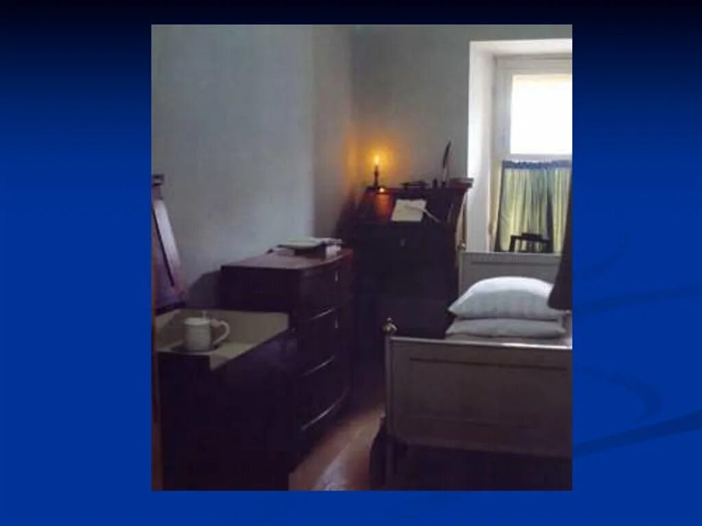 Дортуар это. Дортуары в смольном институте благородных девиц. Дортуар 19 века. Дортуар лицей. Гимназия приклонской на пятницкой.