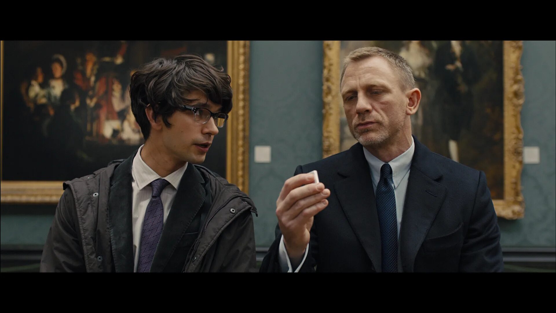 Бонд 2012. ''007 координаты «скайфолл» (skyfall)'' (2012). Агент 007: координаты «скайфолл». Хавьер бардем джеймс бонд. Дэниел крейг джеймс бонд skyfall.