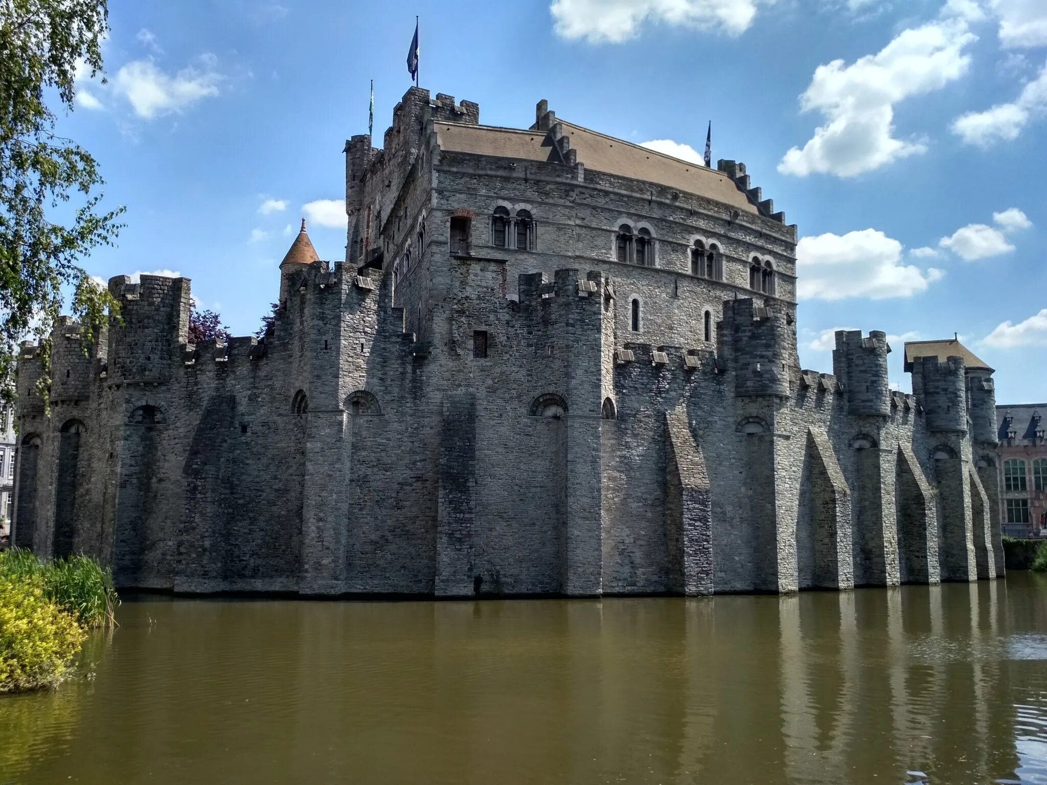 замок бодиам англия романский стиль. замок рыцаря история. замок рыцаря история. рыцарский замок история. бастилия во франции.