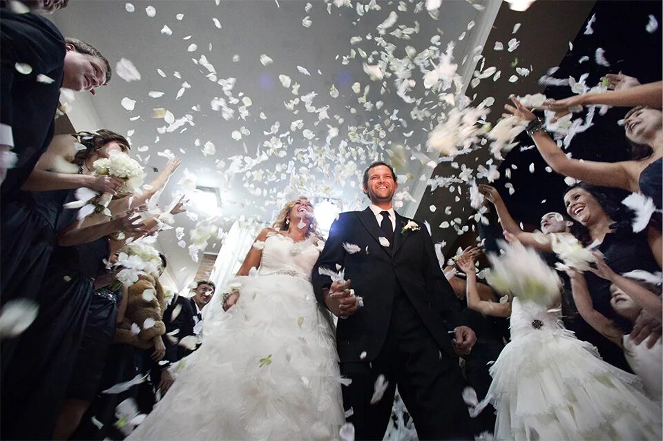 The Best Wedding Photos Of 2018 Are Here And They're All Kinds Of Spectacular We