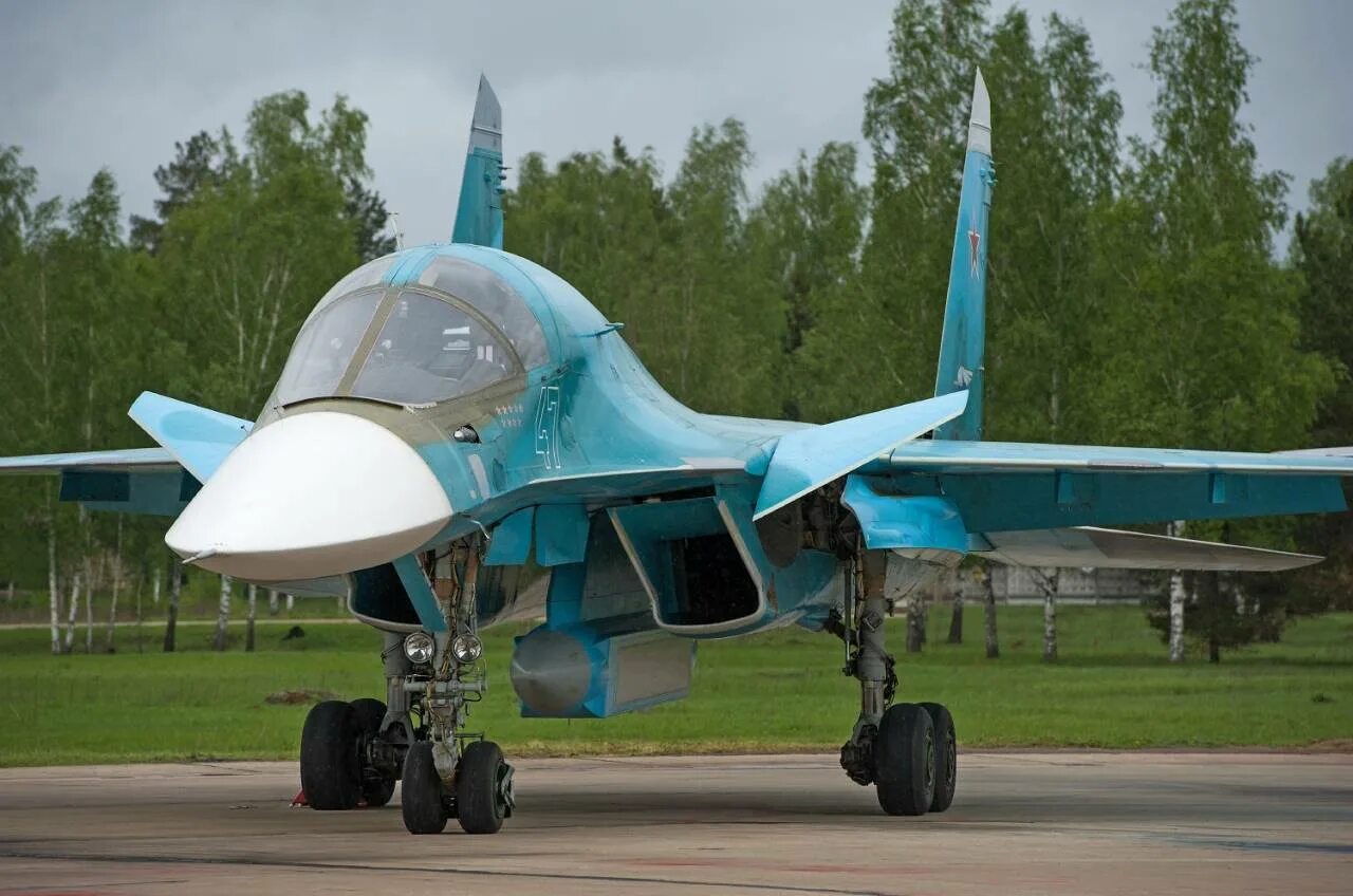 Су-34 Сыч. Су 34 селезень. Истребитель-бомбардировщик Су-34. Фронтовой бомбардировщик Су-34.