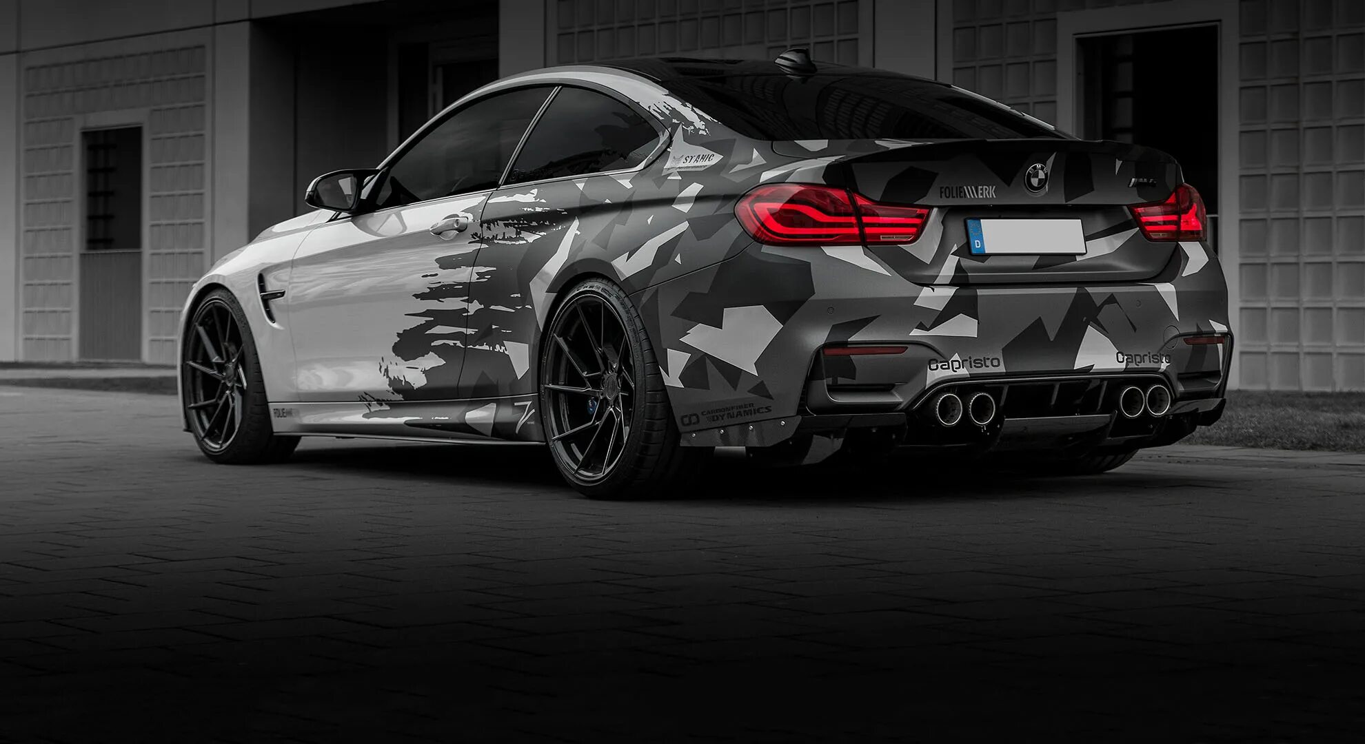 БМВ м5 ф90. BMW m5 f90 винил. BMW m5 Competition камуфляж. BMW m5 z Performance. Акрапович м5