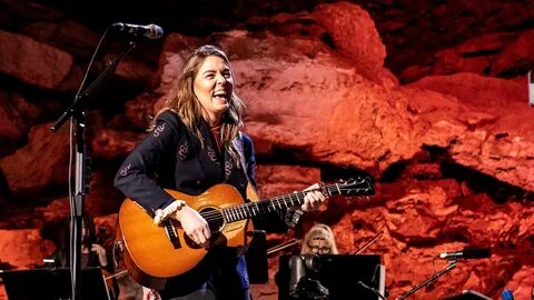 Download Brandi Carlile Cave Wallpaper | Wallpapers.com.