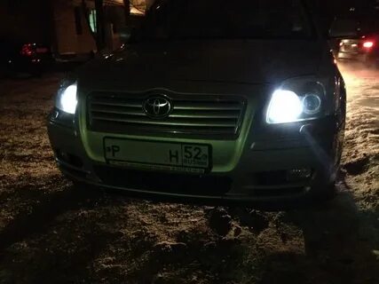 Тойота авенсис 2 лампы