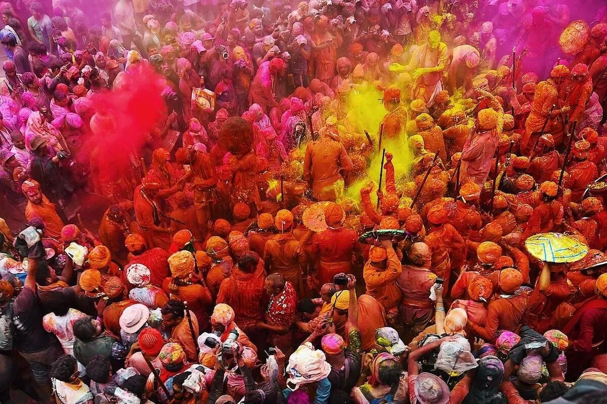 Фестиваль холе. Фестиваль красок Холи в Индии. Праздник красок Холи в Индии. Холи — Индуистский фестиваль весны. Holi Festival в Индии.