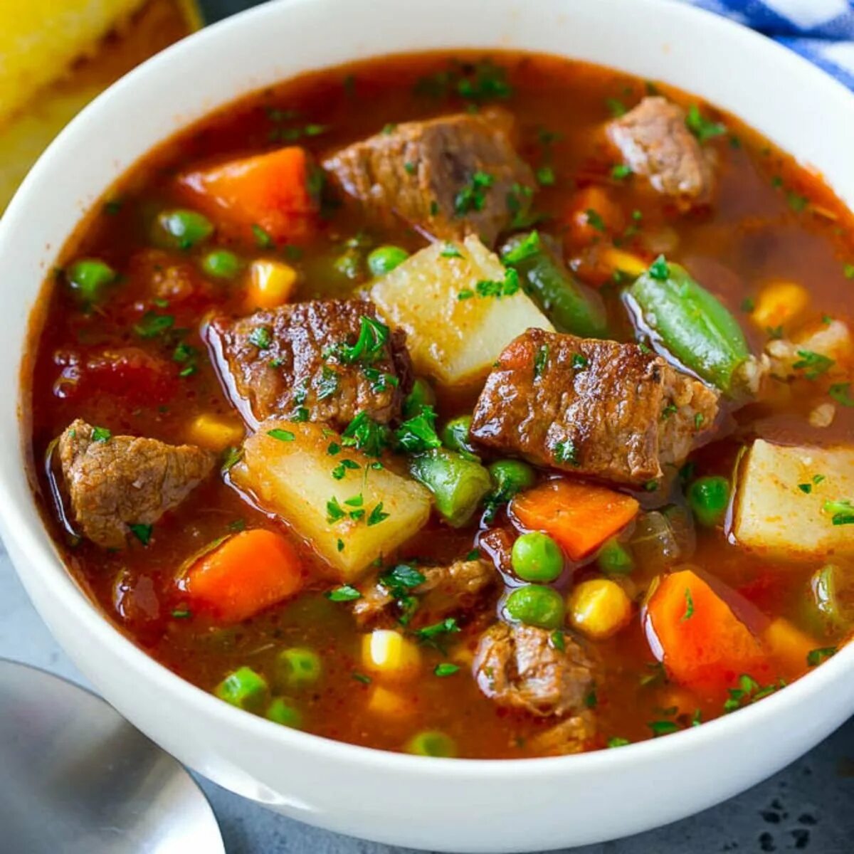 Мясо с бульоном как называется