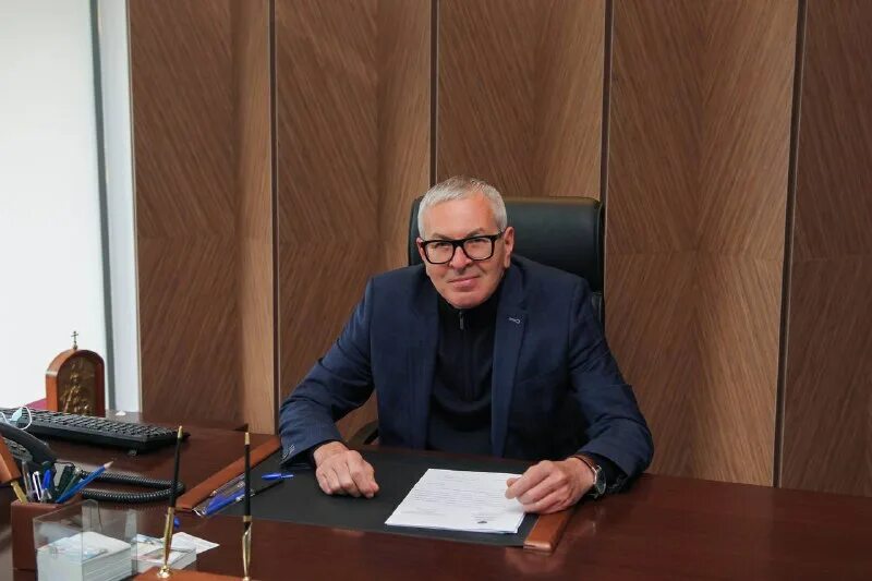 Ректор агту астрахань 2022. Выпуск агту 2000. Ректор астраханского университета агту. Ректор пименов агту. Ректор агту астрахань неваленный александр николаевич.