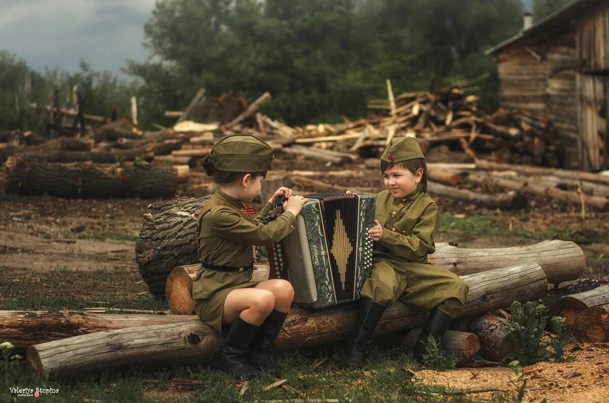 Фотосессия на военную тематику для детей. Фотосессия в стиле военных лет. Военная тематика для детей.