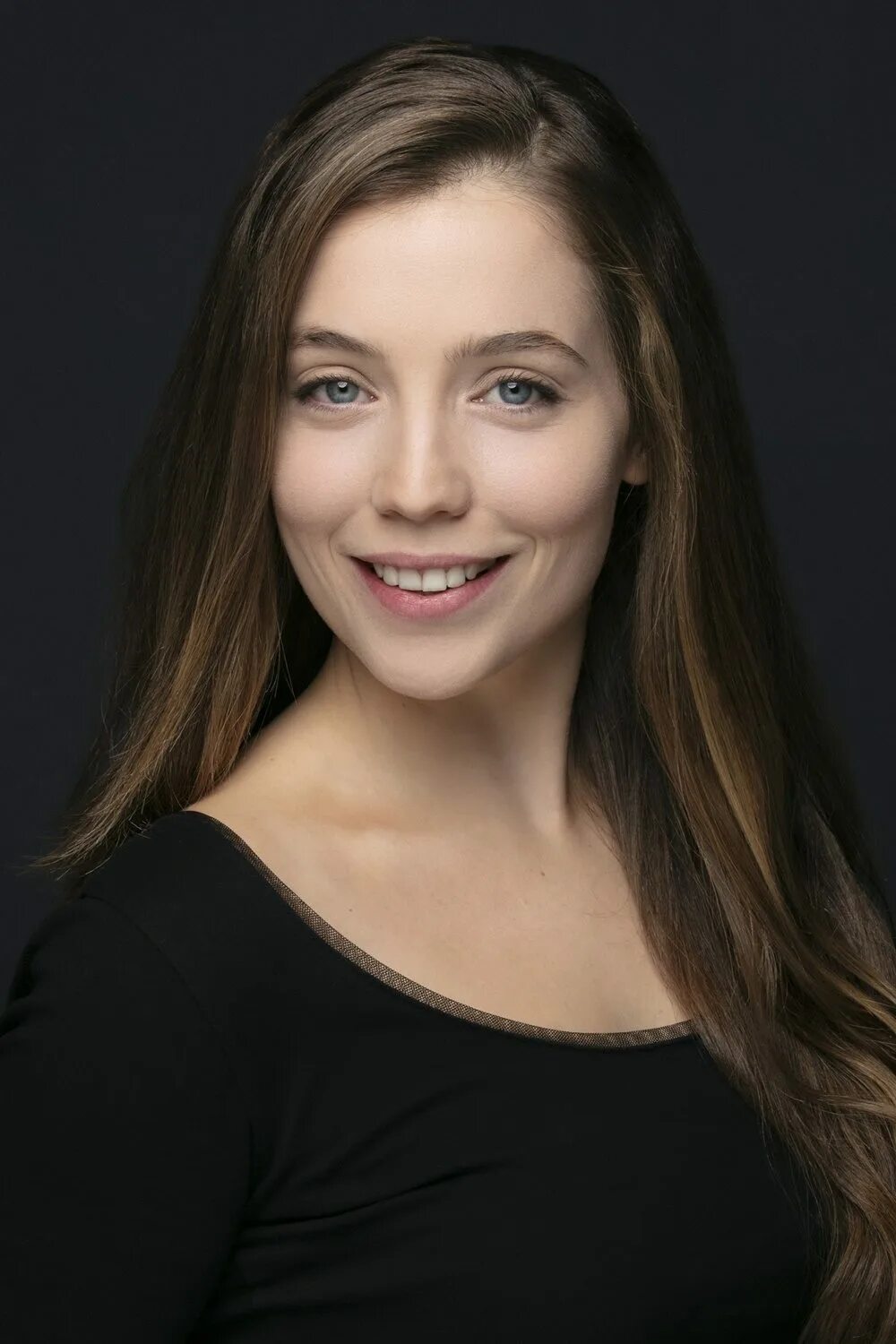 Идил сойсалан. Идил сивритепе и ее сестра. Идил сивритепе. Идил сивритепе pelin. Идил сойсалан.