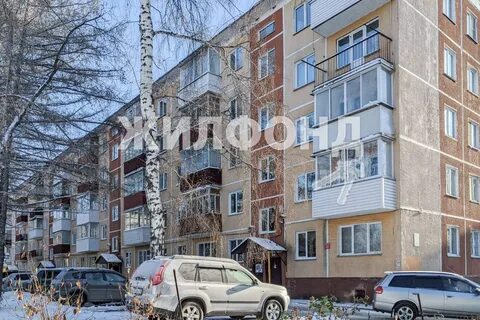 Есенина 51
