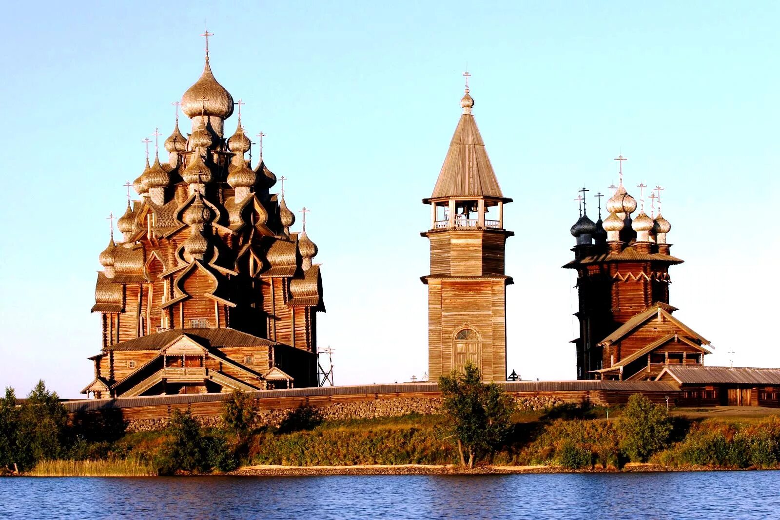 Какой город называют городом деревянного зодчества
