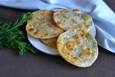 Лепешки с зеленым луком на сковороде постные