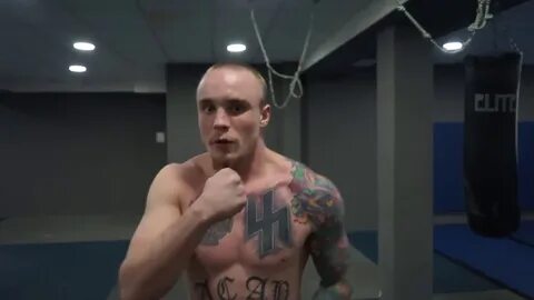 Акаб боец
