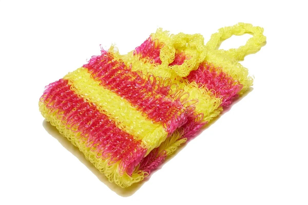 Детские мочалки крючком с вытянутыми. Мочалка бычок крючком. Мочалка символ года. Детские мочалки игрушки крючком. Мочалки игрушки крючком.