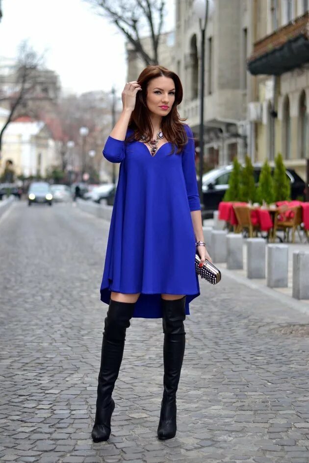 Платье под светлые ботинки осен. Какие сапоги подходят к платью. Платье с ботинками. Платье с сапогами. Платье под ботфорты.