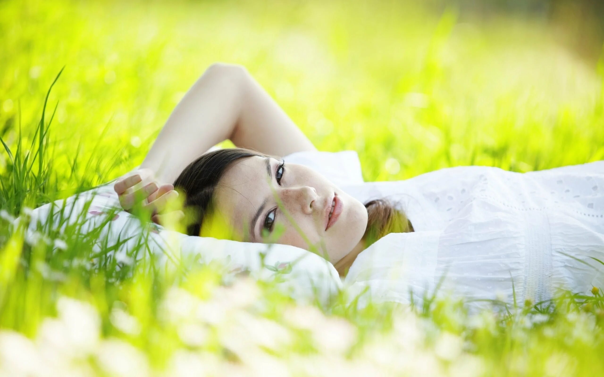 Lying grass