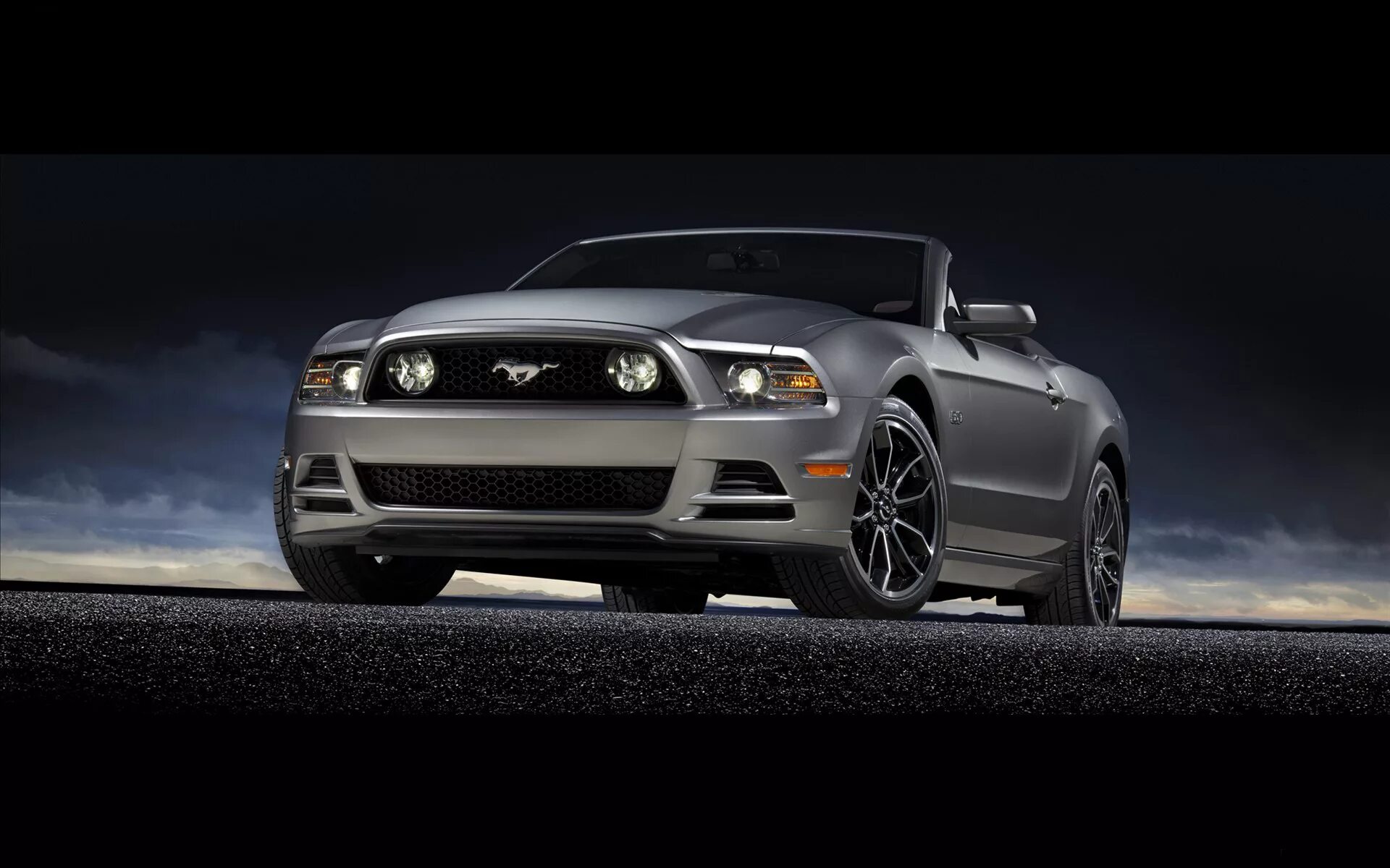 Форд Мустанг ГТ 2009. Форд Мустанг 2024. Mustang Shelby 2013. Форд Мустанг 2014. Стол мустанг