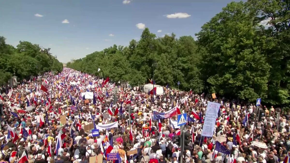 Митинг в Польше. Протесты в Польше 2023. Митинг протеста. Митинг фермеров Польша. Митинги в польше