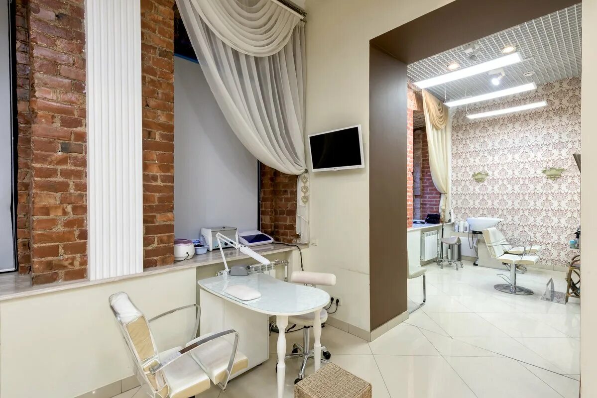 Парадиз салон красоты спб. Салон красоты парадиз на васильевском. Салон красоты парадиз на васильевском. Салон красоты июнь спб в богатыре. Салон парадиз спб на васильевском.