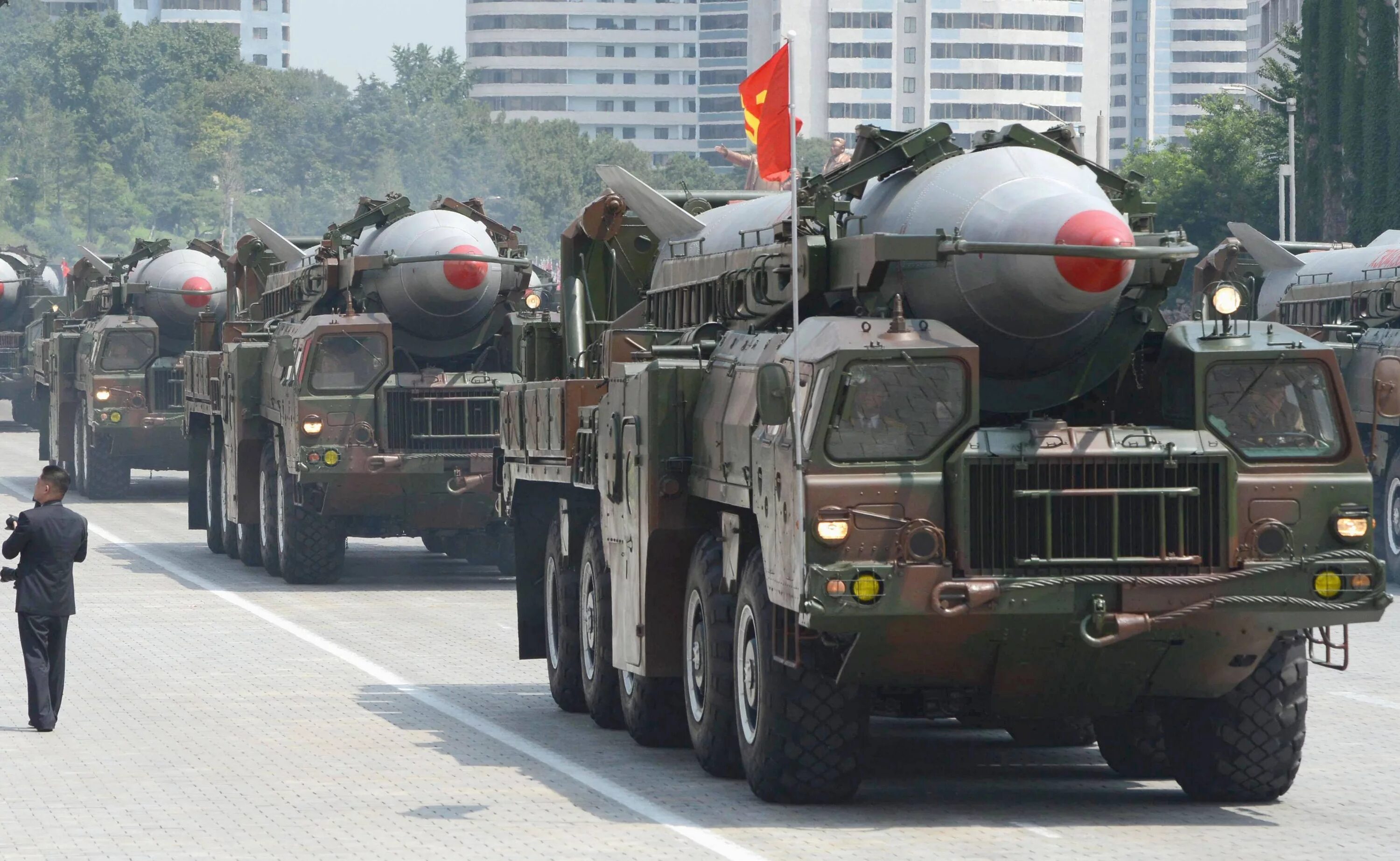 Корея оружие россии. Ядерная ракета КНДР. Северная Корея ядерное оружие. Ядерная бомба Северной Кореи. Хвасон 17.