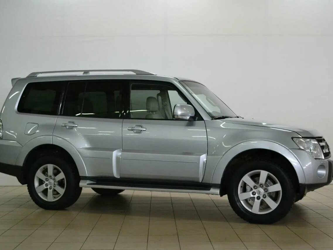 Паджеро 3.8 купить. Mitsubishi Pajero IV 2008. Паджеро 4 3.8. Паджеро 4 2008. Mitsubishi Pajero 2008.