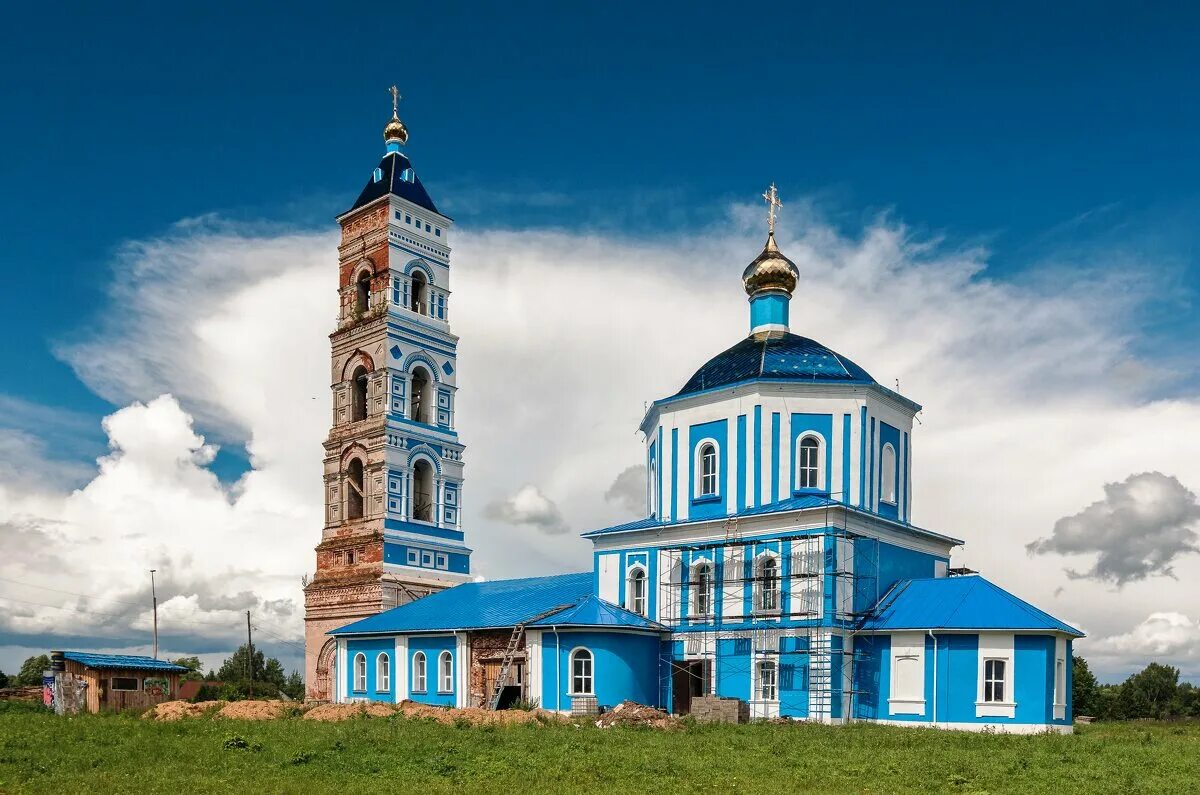 Монастырь село успенское. Храм Успения Пресвятой Богородицы с. Пушкино, Калининский район. Храм Успения Пресвятой Богородицы село Успенское. Успенская Церковь Пресвятой Богородицы Тверская область. Храм Успения Божией матери Ижевск.