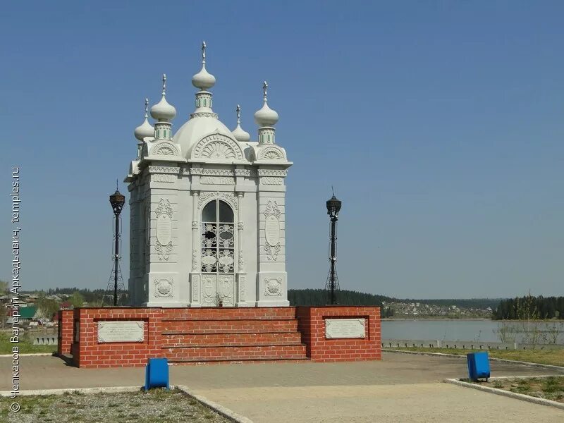 Телефоны добрянка пермский край. Часовня в Добрянке Пермский край. Часовня Невского в Добрянке. Добрянка Пермский край памятники архитектуры.