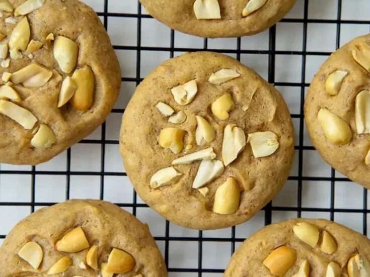 How To Make Soft & Chewy Peanut Butter Cookies Recipe Chewy peanut butter cookie