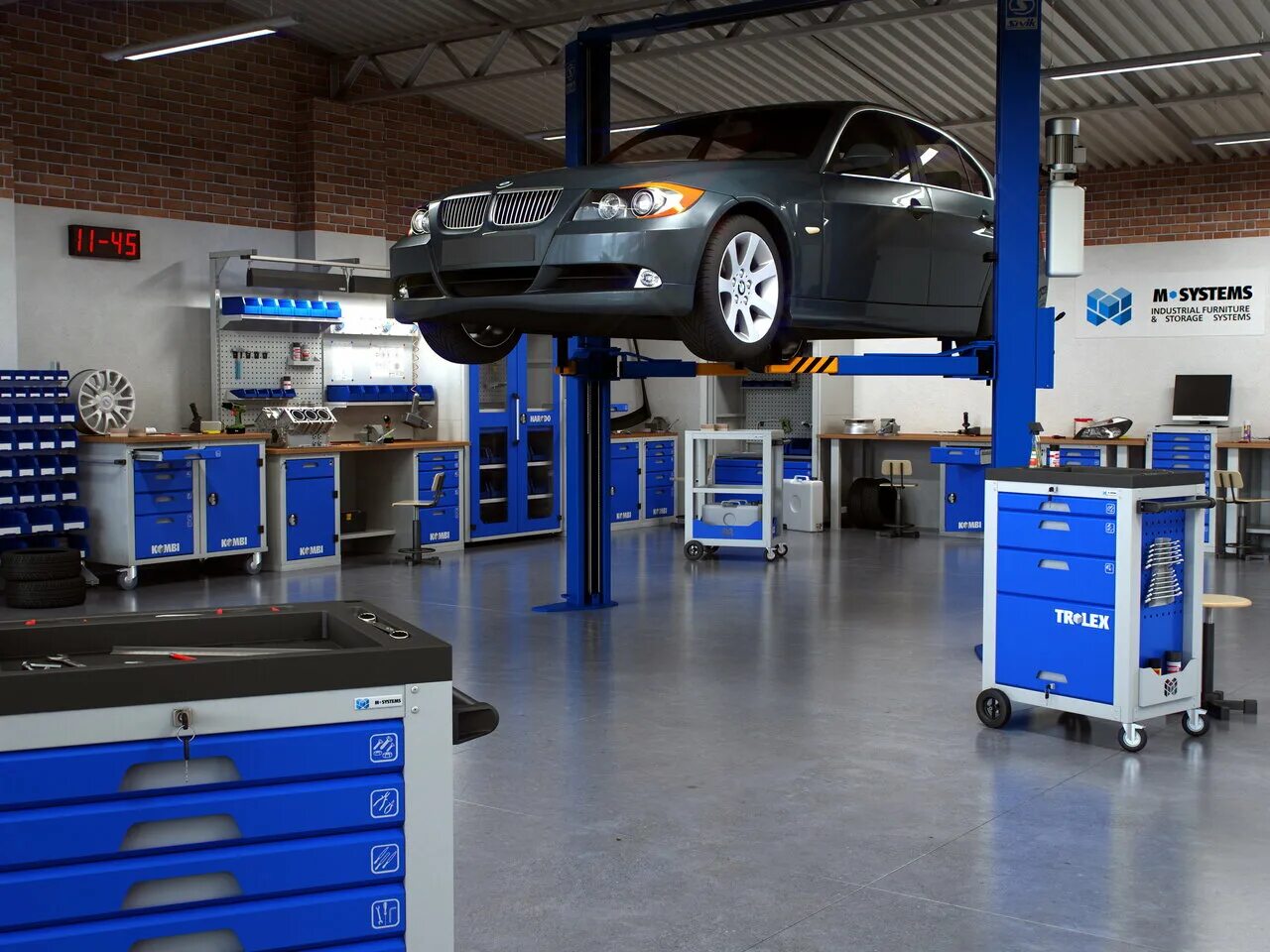 Мастер моторс уссурийск. Алтуфьевское шоссе 27ас2. Светильники в автомастерской. Оборудование для автомастерской. Станция техобслуживания автомобилей.