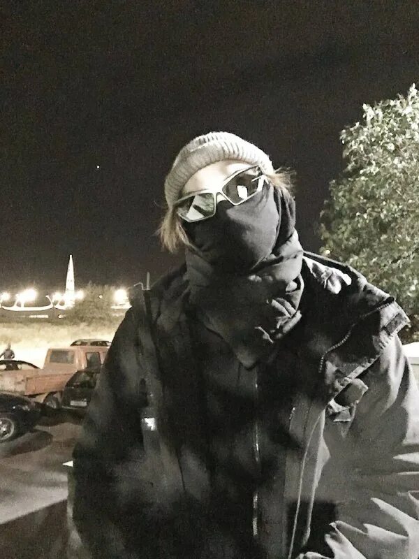 дети перебегают на красный свет. дарья зотеева 2023. инстасамка 2021. ивлеева анастасия 2022. александра киселева максим.