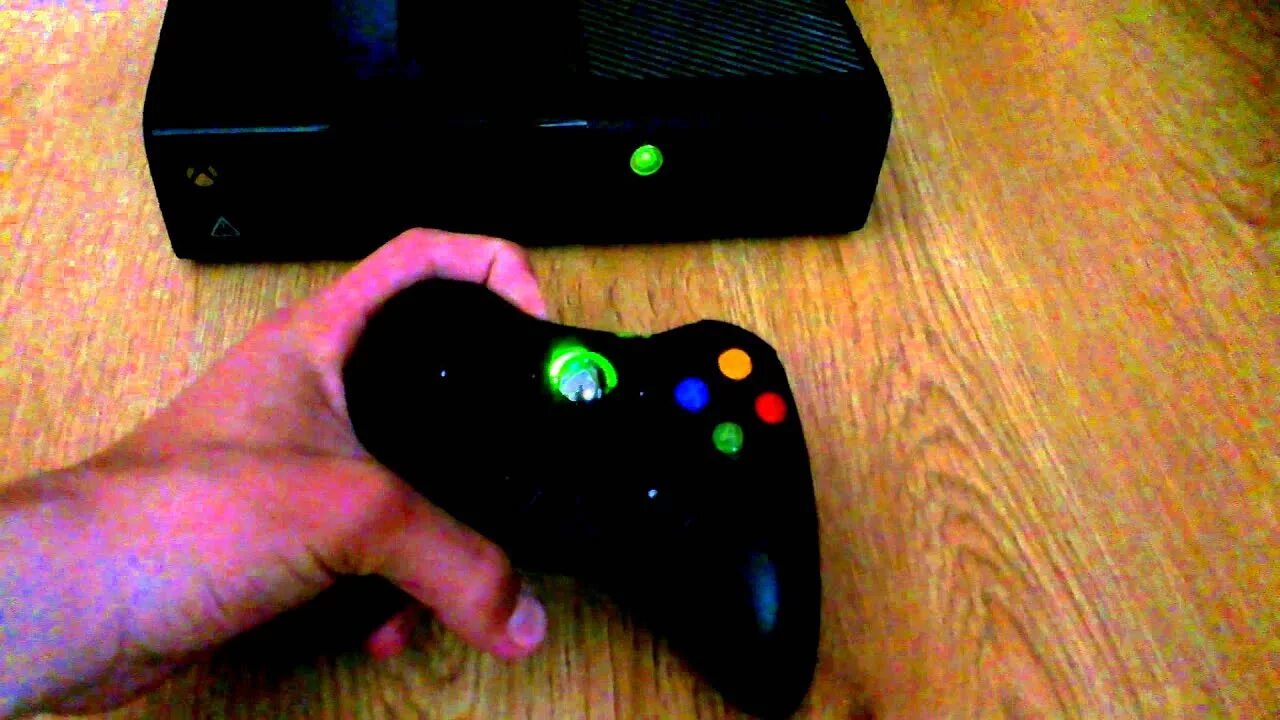 Джойстик мигает Xbox 360. Как подключить геймпад к Икс бокс 360. Не подключается джойстик к ПК Xbox. Мигание джойстика иксбокс. Включить джойстик 360