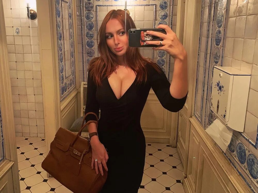 Мария шевчук дальнереченск. 89671900867 анжелика. Красавицы брюнетки. Анна кондратова denis petrov. Девушки пятигорска.