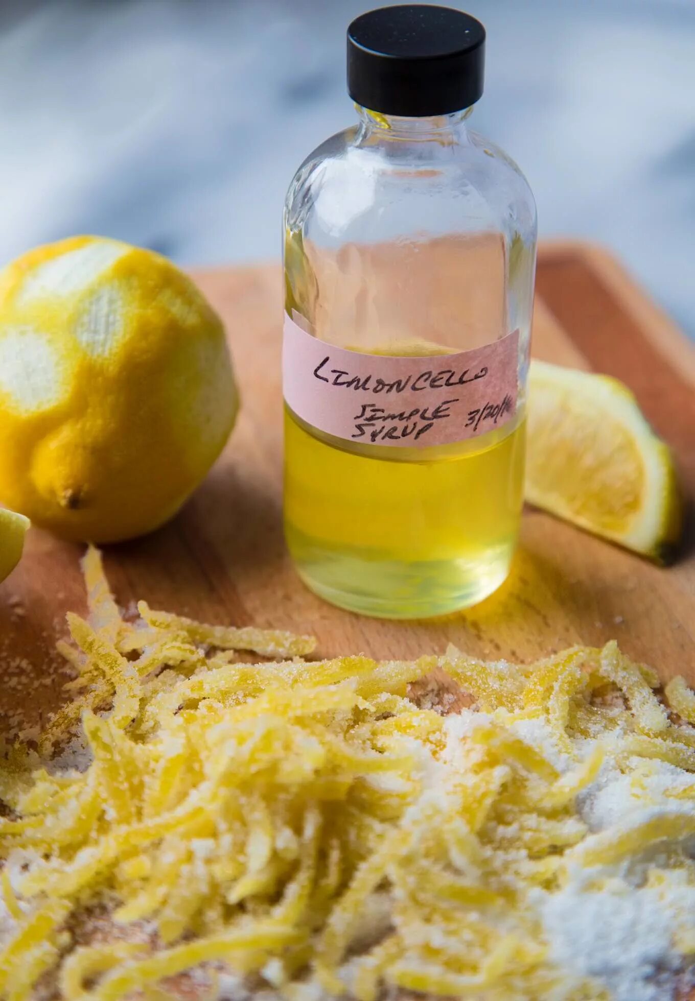 Приготовление лимончелло в домашних. Лимончелло. Тайская Лимончелло. Бразильский Лимончелло. Лимончелло самый вкусный.