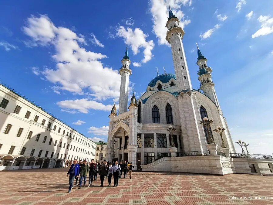 Казань Экскурсионная. Пешеходная экскурсия в Казанский Кремль. Экскурсоводы Казанского Кремля. Кремль Казань экскурсия осенью. Сайт экскурсии казань