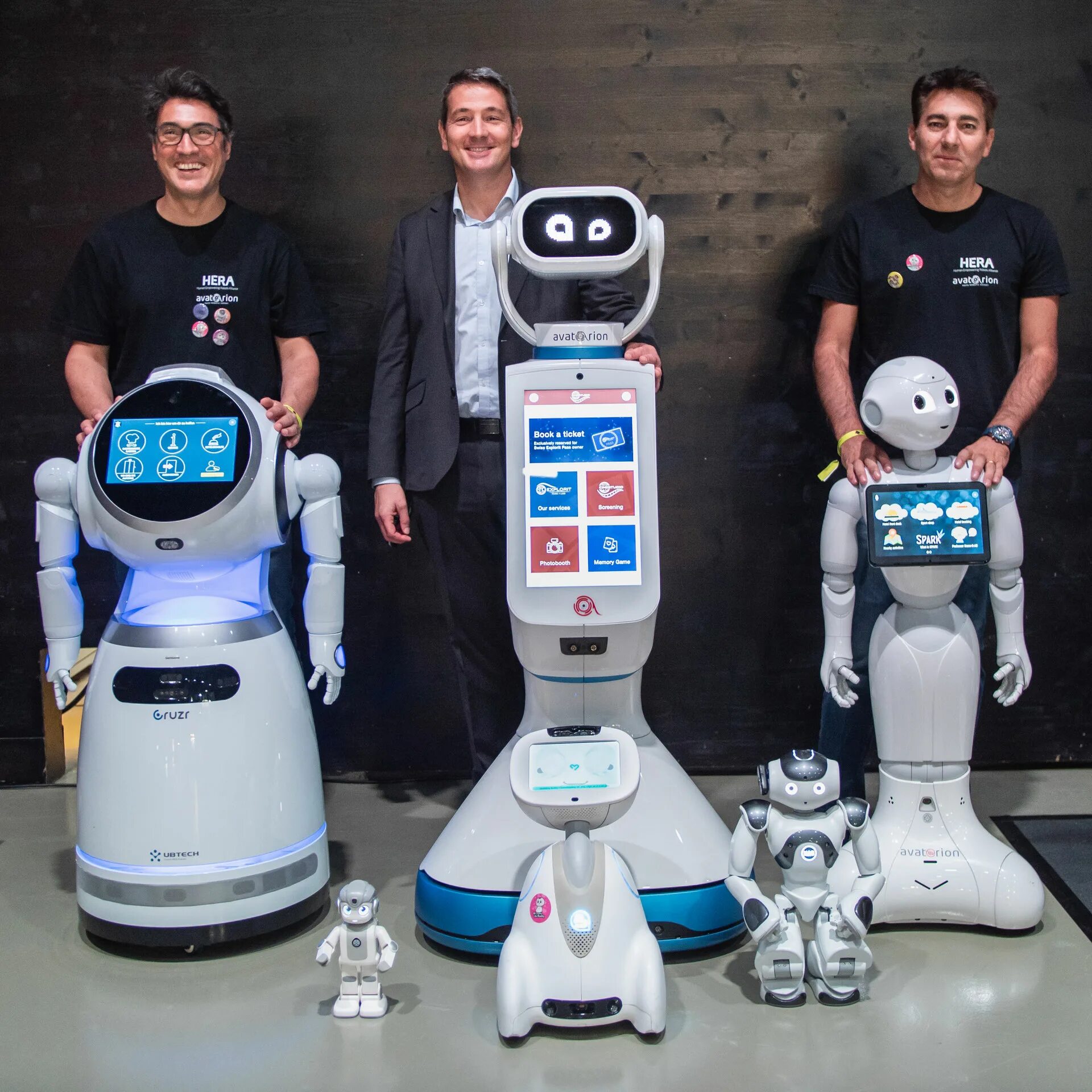 Роботы 5 поколения. Игрушки следующее поколение робот. Робот Альянс ику Smart a-r-158. Эни робот. Generation robot