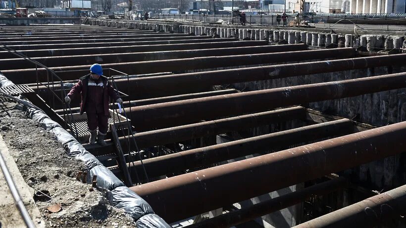 Стройка зона. Строительная зона. Мичуринский проспект пересадочный узел. Зона строительства. Дома из керченского блока фотографии.