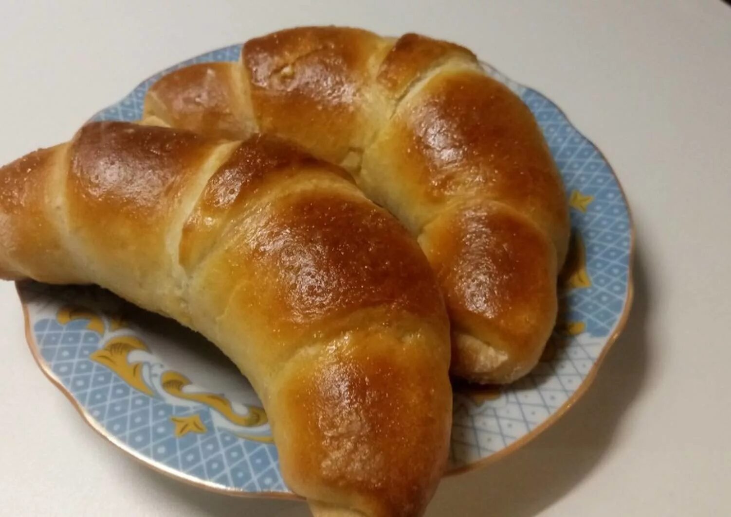 рогалики с вареной сгущенкой. булочки с вареной сгущенкой. рогалики с вареной сгущенкой. рогалик со сгущенкой. рогалики с вареной сгущенкой.