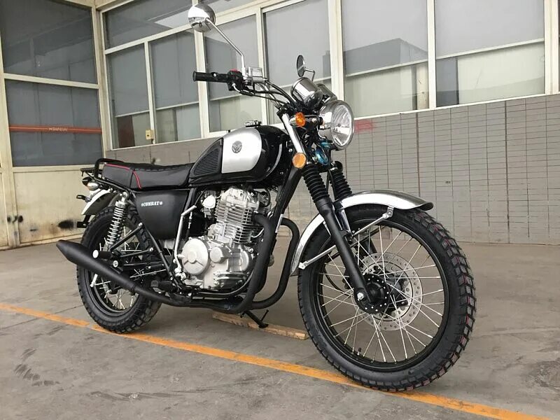 Мотоцикл комбат 400 купить. Мотоцикл комбат Классик 400. Мотоцикл Combat Scrambler 400. Мотоцикл китайский комбат. Мотоцикл Combat Scrambler 400 с дугами.