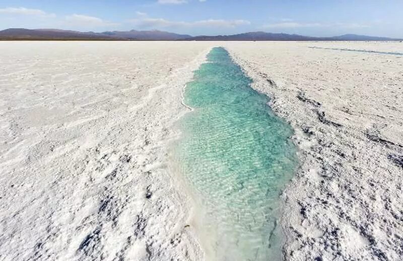 Почему вода в море похолодала. Соленое море. соленое море сухое. соленая вода. соль в море.
