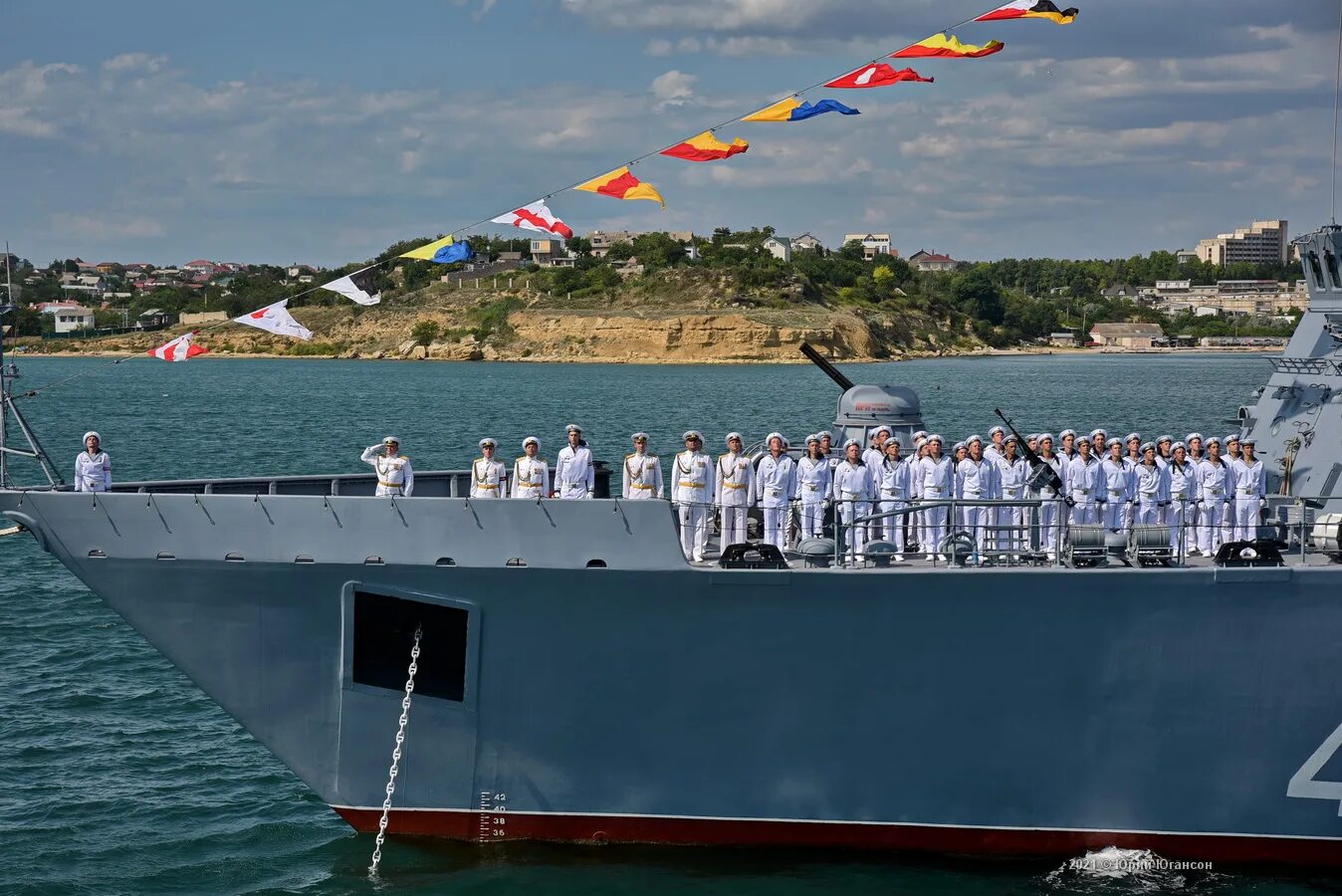 Морской флот севастополя. Парад ВМФ В Севастополе 2021. День ВМФ Севастополь 2021. Парад в Севастополе день ВМФ 2021 год. ВМФ Севастополь.