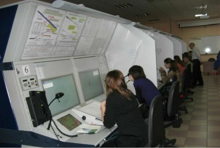 знак за окончание авиационного училища гражданской авиации. красноярский филиал спбгу гражданской авиации. красноярское летное училище гражданской авиации. красноярский авиационно-технический колледж. красноярский филиал спбгу гражданской авиации.