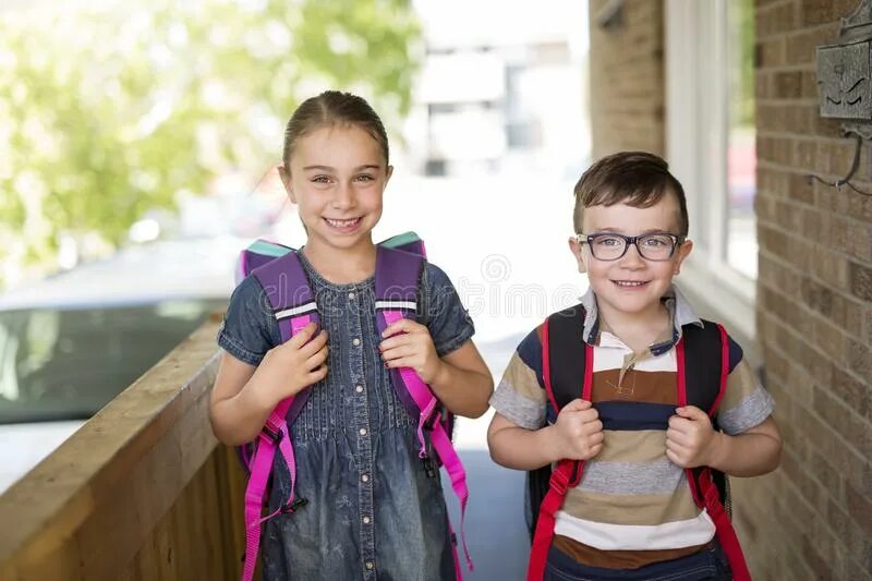 My brother like to go to school