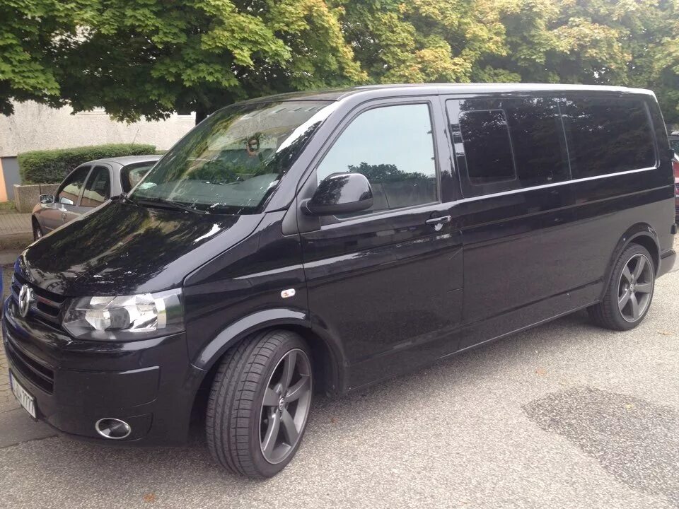 Диски транспортер т5. Volkswagen Transporter т5 2009 года. Т5 Фольксваген r20. Диски на Фольксваген Транспортер т5. Фольксваген т5 Транспортер 1.9.