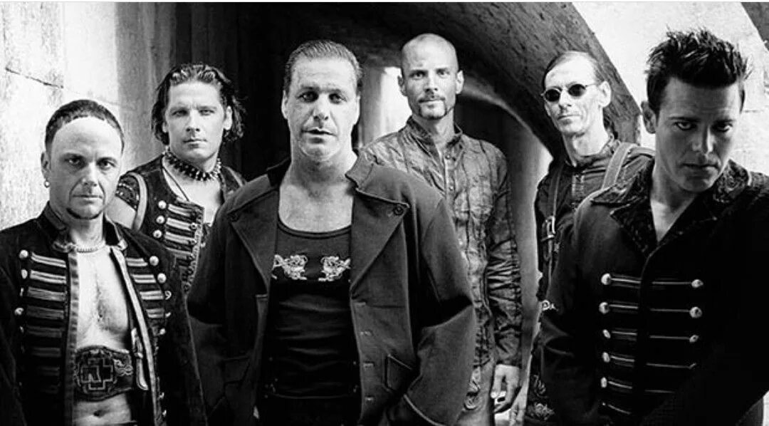 Rammstein лужники 2019. Группа рамштайн москва. Рамштайн концерт. Концерт рамштайн москва 2018. Rammstein в москве.