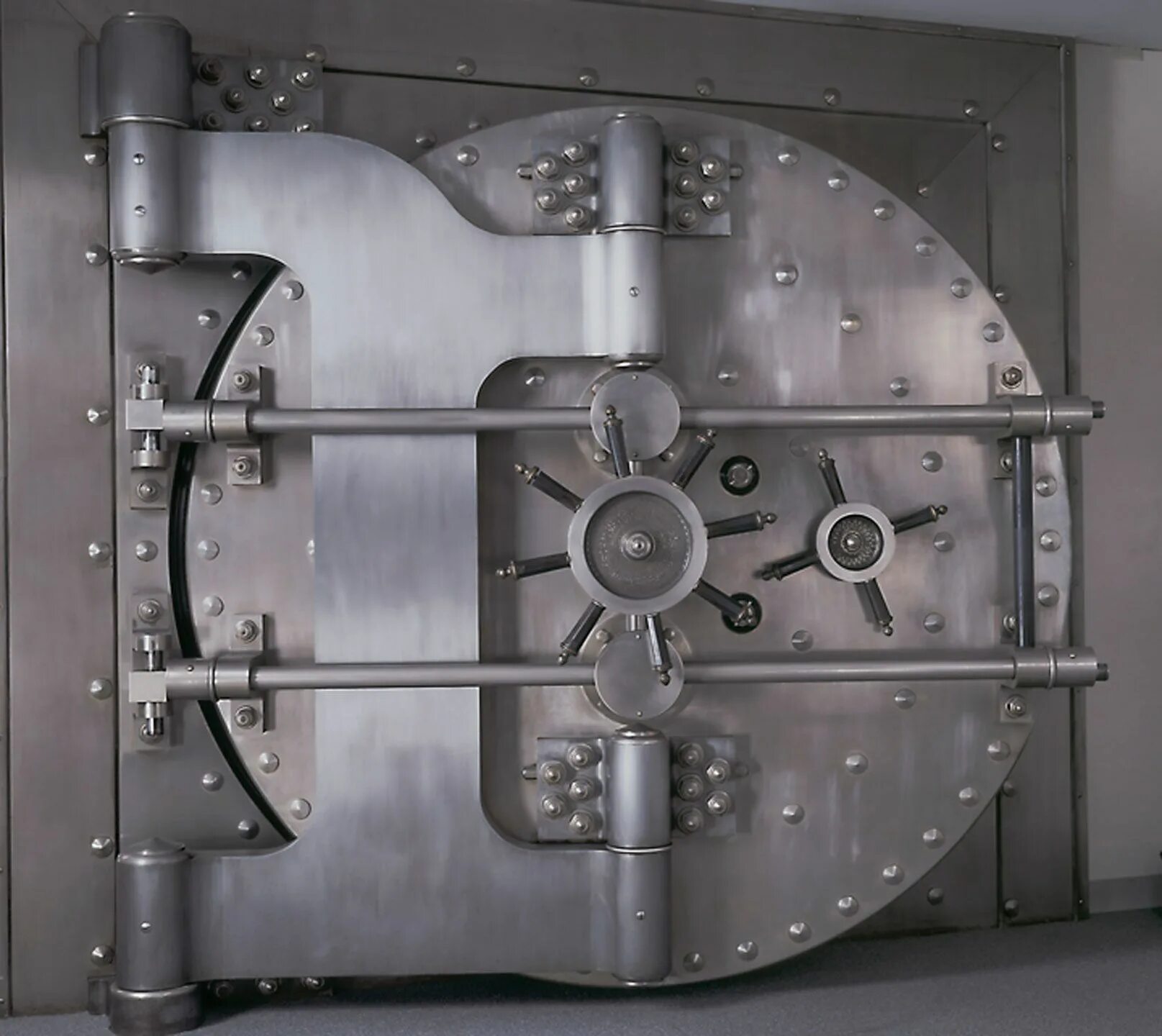 Ball vault