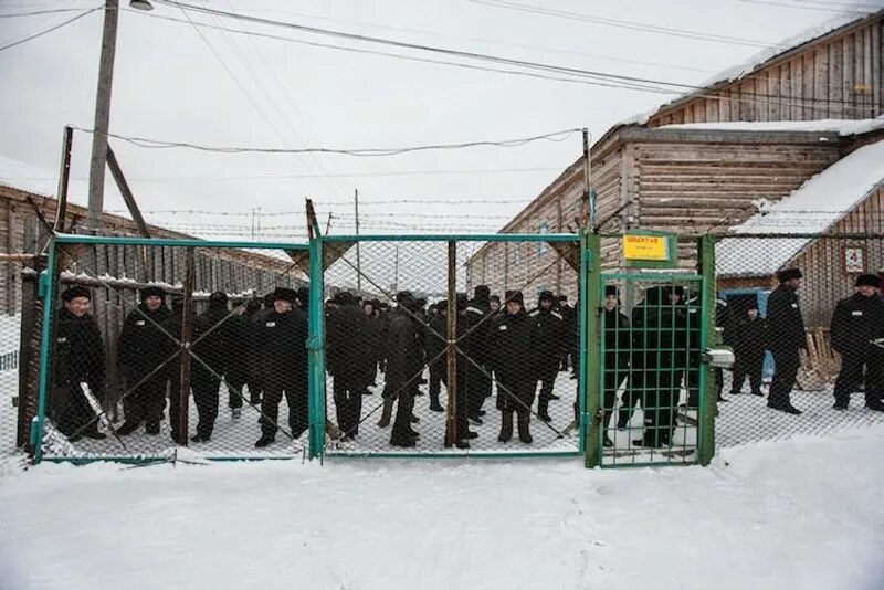 Строгий р