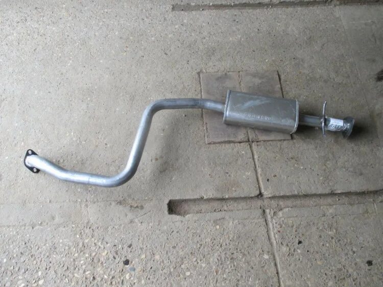 Нива шевроле 2005 резонатор. Резонатор на ниву 21214 евро 2. Нива шевроле 2005 резонатор. Выхлопная система шевраленива. Резонатор глушителя шевроле.